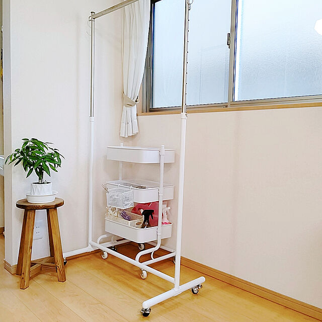 masumiのニトリ-頑丈なハンガーラック シングル(クロムR) の家具・インテリア写真