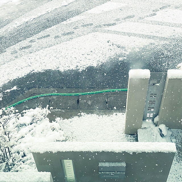 An50の-融雪ホース 大研の融雪プロテクター 5m 両面穴 グリーン KUP-05W ｜ 家庭用 水道ホース連結 融雪 散水 消雪ホース 雪対策 路面 雪 溶かす 水 除雪 豪雪 暑さ対策 夏 打ち水の家具・インテリア写真