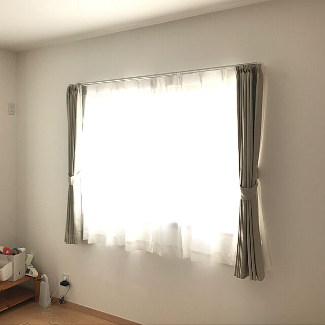 erkのニトリ-遮光2級・防炎・315サイズカーテン(パレット ベージュ 100X110X2) の家具・インテリア写真