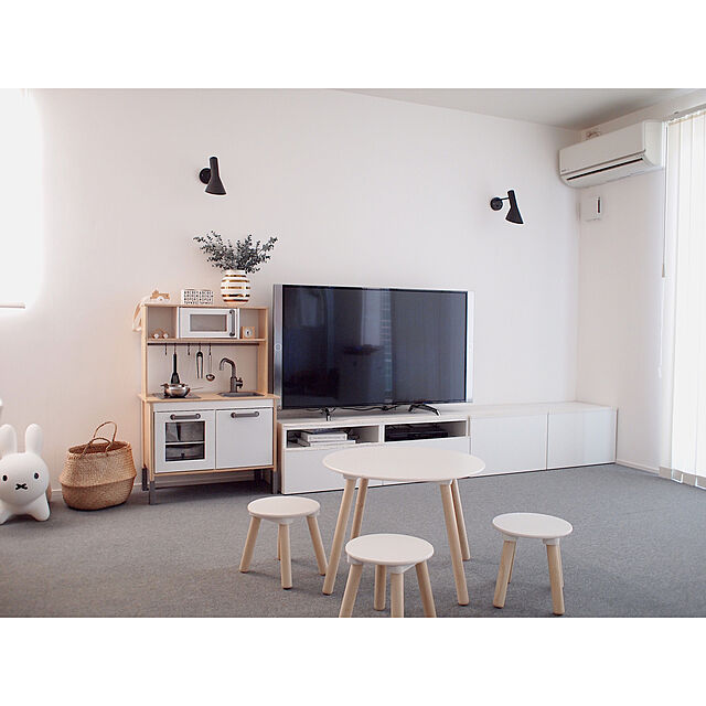 tomo_sunのニトリ-キッズテーブル(キッピ WH) の家具・インテリア写真