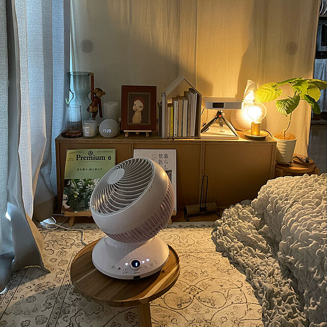chill_roomの-Echo Dot (エコードット) 第5世代 - Alexa、センサー搭載、鮮やかなサウンド｜ディープシーブルーの家具・インテリア写真
