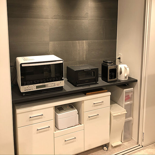 kubosの-シロカ siroca 全自動コーヒーメーカー アイスコーヒー対応 静音 コンパクト ミル2段階 豆/粉両対応 蒸らし ガラスサーバー ステンレスシルバー (K/SS) SC-A211の家具・インテリア写真