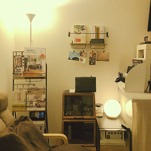 yatty051の-salut!(サリュ) アイアンウッドマガジンスタンドの家具・インテリア写真