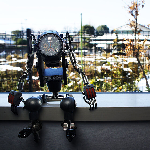 kztの-602 Creative Lab ロボット型ウォッチスタンド 腕時計スタンド 腕時計収納 メンズ インテリア 雑貨 おしゃれ ギフト プレゼント アップルウォッチスタンド WS-04の家具・インテリア写真
