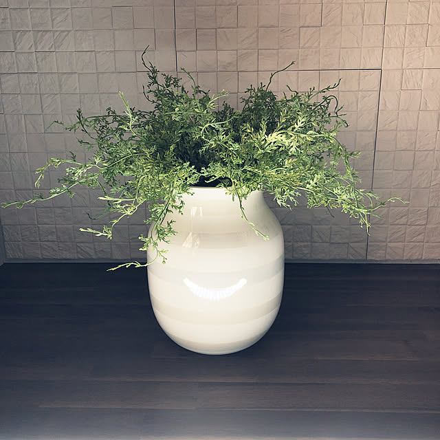 写真付きレビュー ケーラー 花瓶 Kahler オマジオ パール フラワーベース Mサイズ cm 北欧陶器 おしゃれ陶器 置物 インテリア雑貨 Omaggio H0 Pearlの通販商品 口コミ情報 Roomclipショッピング