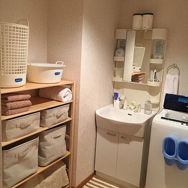chaiのオカ-オカ(OKA) PLYS プリスベイス タンブラー 歯磨きコップ ホワイト(水がきれる 自立)の家具・インテリア写真