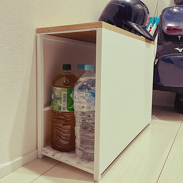 Hanaoのtower-収納付き玄関ベンチ DISCREET ENTRYWAY STORAGE SHELF 玄関椅子/エントランスベンチの家具・インテリア写真