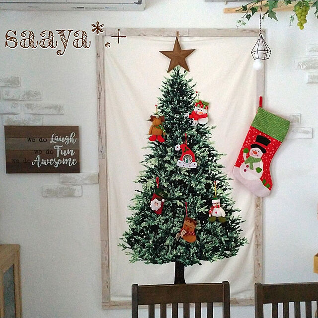 saayaの-タペストリー 誕生日 バースデー クリスマス 装飾 飾り付け シンプル ナチュラル 背景 壁飾り 壁掛け 寝相アート クリスマスツリー (100×150cm/シルバー)の家具・インテリア写真