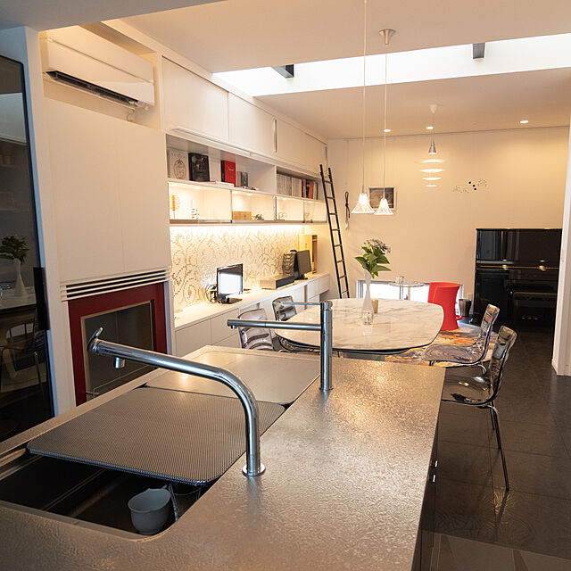 sunaphの-カリガリス 伸長式ダイニングテーブル ORBITAL W165-255 ガラス天板の家具・インテリア写真