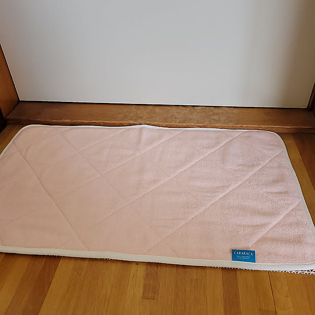 mymのオカ-オカ(OKA) 乾度良好カララカ タオル地 バスマット 約35cm×60cm ピンク(乾度良好繊維使用 吸水 速乾)の家具・インテリア写真