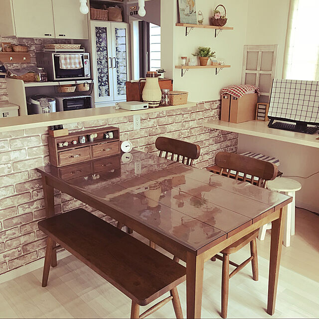 kuraの-アンティーク調ダイニングテーブルの家具・インテリア写真