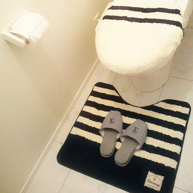 kanacapriccioのニトリ-O・U型共通洋式トイレ2点セット(ステアウェイ) の家具・インテリア写真