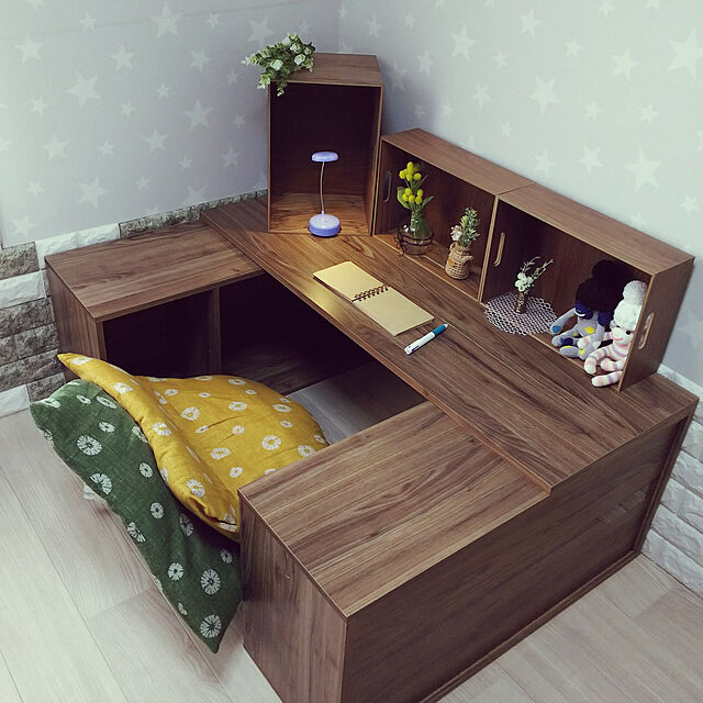 kids5のニトリ-フロアクッション・座布団カバー(シボリ2 カラシ) の家具・インテリア写真