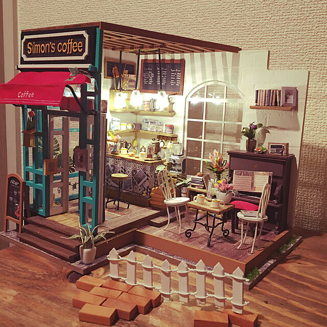 rieのROBOTIME-Robotime DIYドールハウス 3Dパズル 模型 LED付属 おもちゃ オモチャ 知育玩具 男の子 女の子 大人 入園祝い 新年 ギフト 誕生日 クリスマス プレゼント 贈り物 DG109 プレゼント-喫茶店の家具・インテリア写真