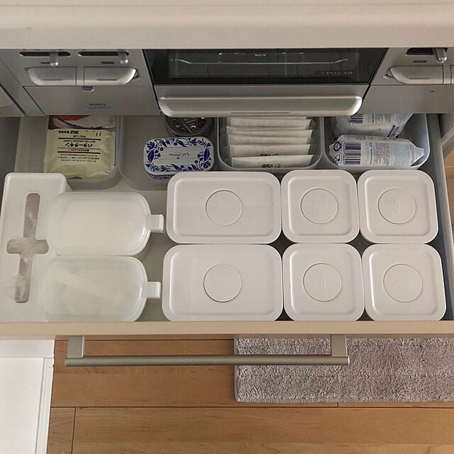 Chokoの-OXO(オクソー） ポップコンテナ 2 スターターセット /キッチンツール 保存容器 ワンタッチ 片手 収納 スタッキング 保管 インテリア おしゃれ 透明 最新モデル お菓子 ペットフードの家具・インテリア写真