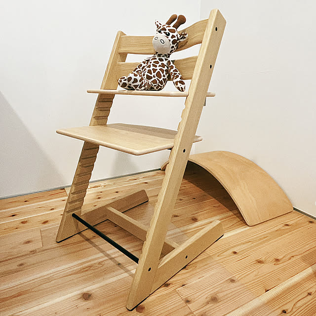 NovenRoomの-ストッケ STOKKE トリップトラップ オーク Tripp Trapp Oak 日本正規品 正規販売店 レビュー特典あり ハイチェア キッズチェア リビングチェア 高級 オーク材使用 子供イス レビュー投稿でドードルプレゼント！　【review】【24eccp】の家具・インテリア写真