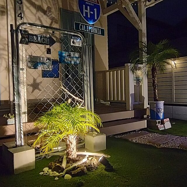 toshi3jsbの-送料無料 トラフィックサイン ハワイの道路標識 アメリカ雑貨 ガレージ アメリカン雑貨 H-1 看板 HAWAII ハワイ アメリ HI オアフ島 OAHU ハワイ ガレージ 店舗の家具・インテリア写真