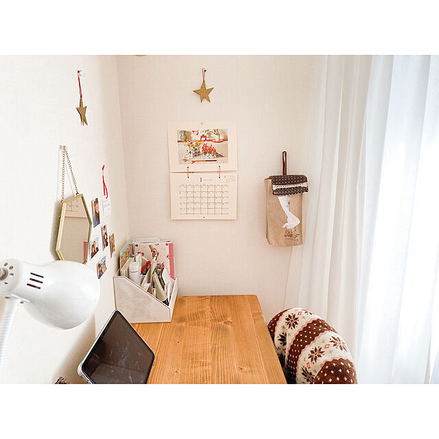komoriのノーブランド品-花とくらしのカレンダー 品の家具・インテリア写真