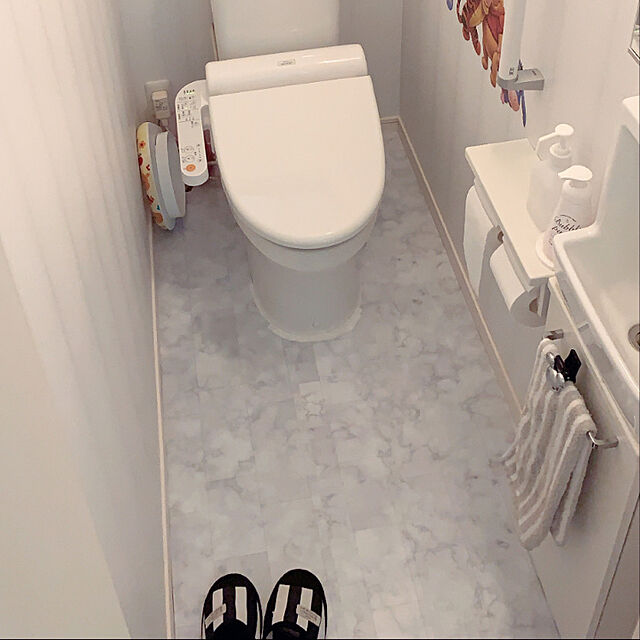 mumamaのアイメディア-アイメディア 1008671 トイレ床模様替えシート 大理石柄の家具・インテリア写真