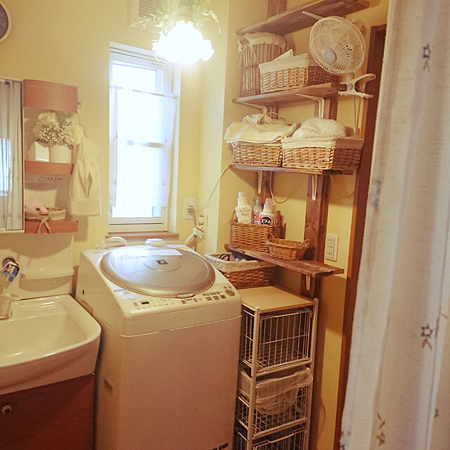 kimu3のニッペホームプロダクツ-カインズ ホワイティーカラーズ 水性塗料 室内用 1kg アプリコットライトの家具・インテリア写真