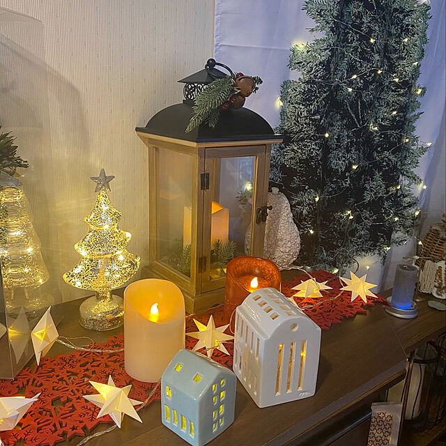 fu-mufumuの-クリスマスツリー タペストリー 壁掛け  1枚 + LED ジュエリーライト 100球 のお得なセット　子供クリスマスプレゼント 柊の家具・インテリア写真