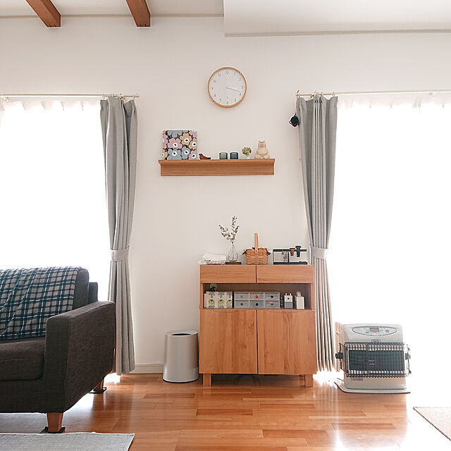 ki-のニトリ-裏地付き遮熱カーテン(リフレ グレー 100X200X2) の家具・インテリア写真