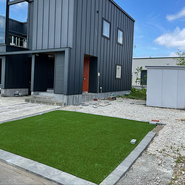 a.nのOSJ-OSJ 人工芝 ロール 2m×10m 芝丈35mm ピン42本つき 4色立体感 透水草 リアル ふかふか 高密度 色落ちにくい 抜けにくい 復元性 立体感 青緑 ガーデニングの家具・インテリア写真