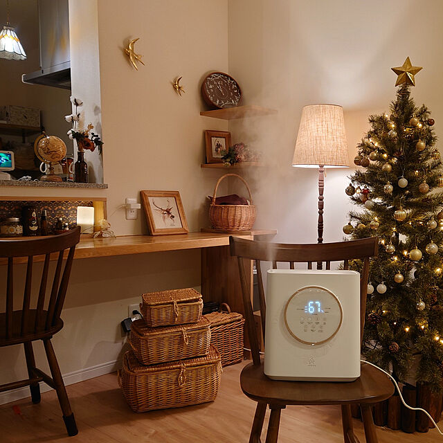 anri193のicheesday-icheesday 木製のフォトフレーム、落ち着きのあるナチュラルな木色、スタンド式、壁かけの方形フォトフレーム 20x20cmの家具・インテリア写真