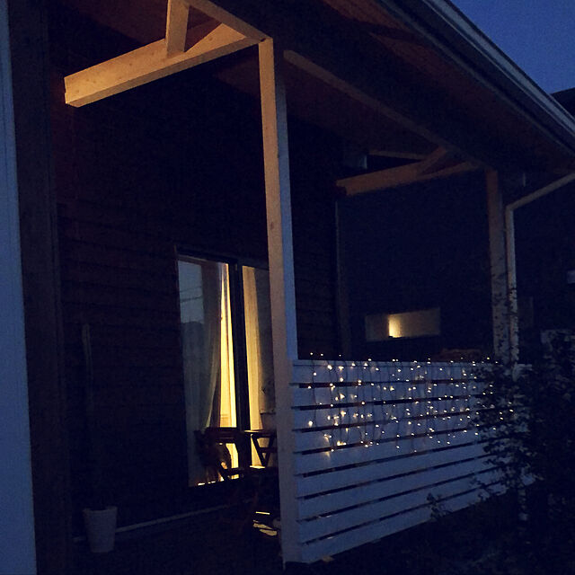 yumigotenの-ソーラーイルミネーションライト つらら 195球 点灯8パターン 屋外 イルミネーション ソーラー クリスマス ナイアガラ カーテン 庭 ガーデンンライト 電飾 装飾 フェンス マンション 送料無料の家具・インテリア写真