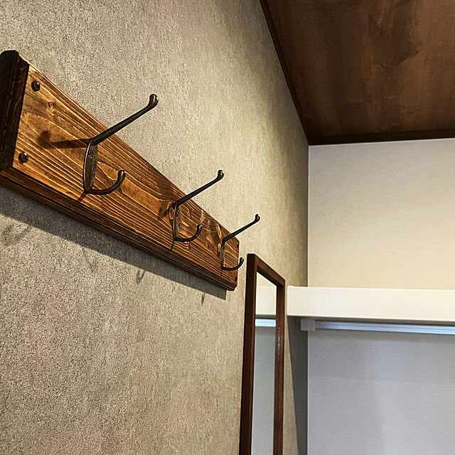 19pyonの-【コートハンガー】3連ダブルフックコートハンガー アンティーク風オイル仕上げの家具・インテリア写真