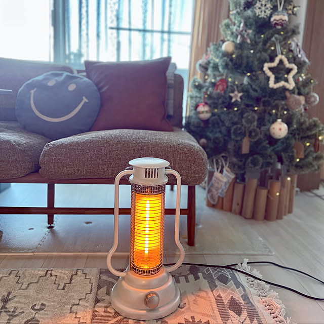 写真付きレビュー ハロゲンヒーター 省エネ 暖房器具 電気ヒーター おしゃれ 小型 ミニ 暖房 脱衣所 足元 受験生 速暖 すぐ 暖まる 暖房 一人用 ランタン 電気ストーブ テレワークの通販商品 口コミ情報 Roomclipショッピング