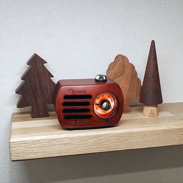 creation_stockのGemean-GemeanR-818 木製 ラジオBluetooth スピーカー小型ラジオ ワイドFM レトロ 充電式 ベースプレーヤー AUX対応、プレゼントに最適(胡桃色)の家具・インテリア写真