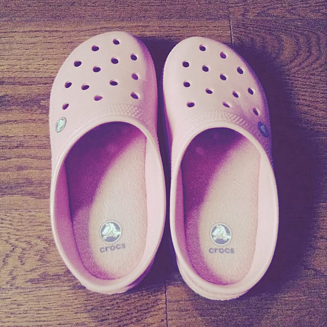 KANA771199の-クロックス(crocs) クロックスロッジ　スリッパ(crocslodge slipper) /メンズ/レディース/男性用/女性用/室内用【30】の家具・インテリア写真