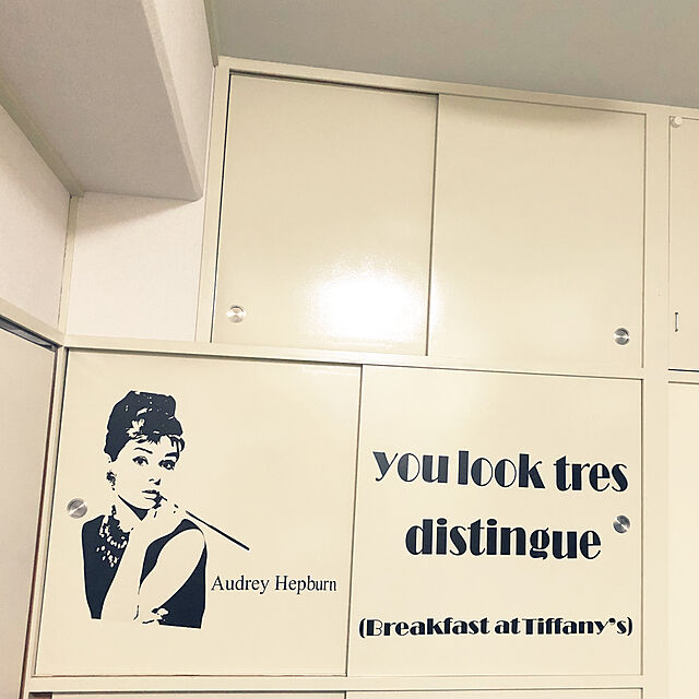 Yukinchanの-ウォールステッカー おしゃれ 高級感 オードリー・ヘップバーン 人物 インテリアシール 壁紙 装飾 送料無料 得トク2WEEKSの家具・インテリア写真