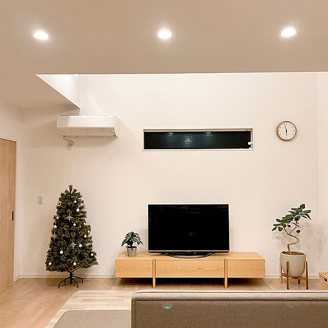 erikaのニトリ-木目調フロアラグ(モクメ2 NA 200X270) の家具・インテリア写真