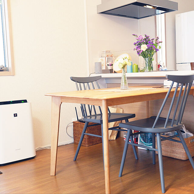 jingoroの-ダイニングテーブル 幅130 長方形 テーブル リビングダイニング 食卓 無垢 テーブル単品 ナチュラル シンプル おしゃれ (ロースト2 130ダイニングテーブル)の家具・インテリア写真