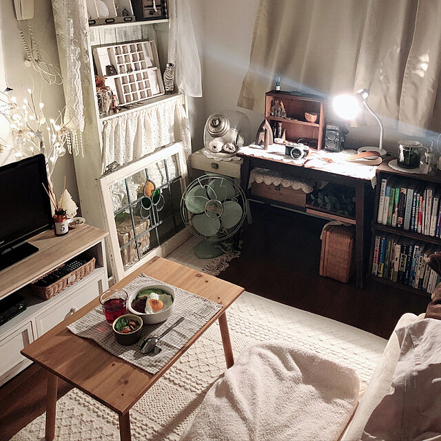 cielpontのニトリ-デスクライト(HC-026T WH) の家具・インテリア写真
