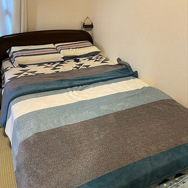 PEANUTSの-毛布 セミダブル 洗える「 コージー 」 セミダブルサイズ160×200cmイエロー、ブルー、ブラウン 軽量毛布 おしゃれ 軽量 フランネル 肌掛け 裏起毛 暖かい 冬の家具・インテリア写真
