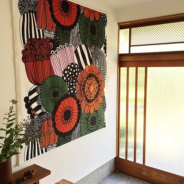 1616roomの-マリメッコ 生地 タペストリー キット タペア 仕上幅148cm marimekko マリメッコ 生地 用 北欧 おしゃれ かわいい インテリア デザイン 棒の家具・インテリア写真