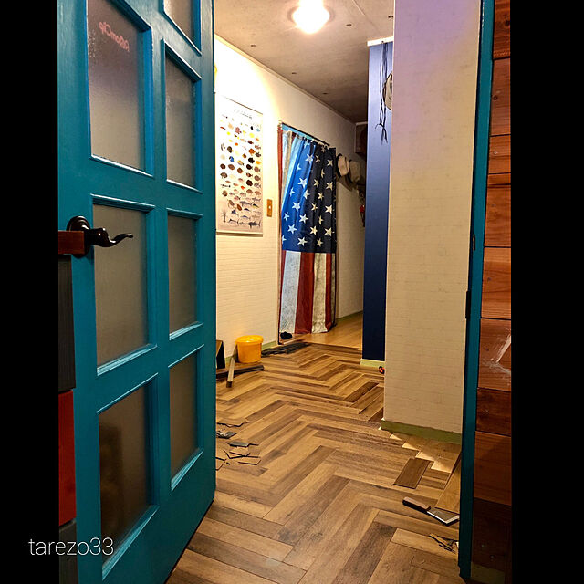 tarezo33の-国産壁紙（クロス）/のりなし/ルノン/HOME（ホーム）2017-2020：ウッド＆ストーン/175ページ/メーカー品番：RH-4753/白系/石目調、塗り調/準不燃/防かび/領収書対応可の家具・インテリア写真