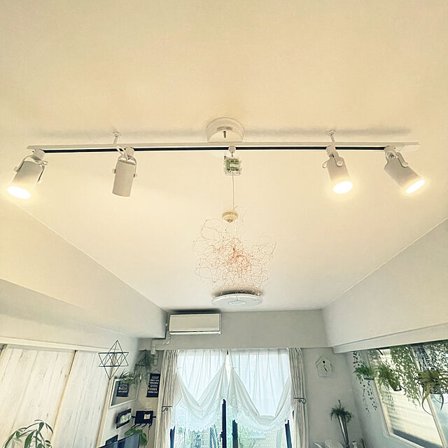 funiの共同照明-共同照明 配線ダクトレール 1.5m ライティング 白（GT-DJ-1.5GDW）おしゃれ 天井照明 簡易取付 レールライト用の家具・インテリア写真