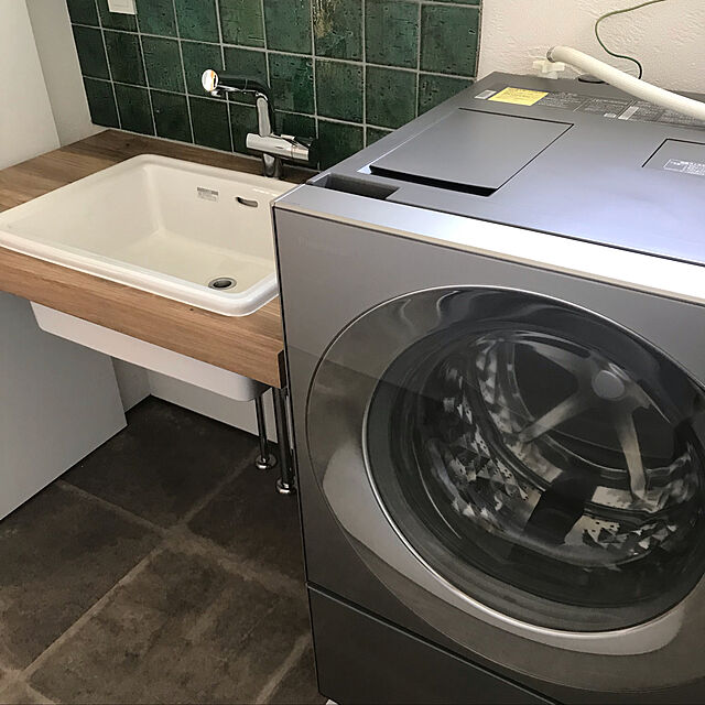 haruのパナソニック-パナソニック NA-VG2300L-X ななめドラム式洗濯乾燥機 「Cuble(キューブル)」 (洗濯10.0kg ／乾燥5.0kg・左開き) プレミアムステンレスの家具・インテリア写真