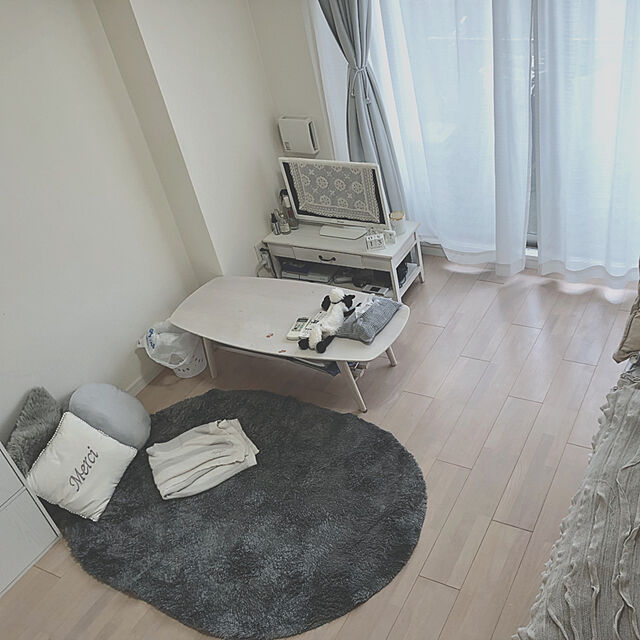 miicha9755のニトリ-ジャンボクッションカバー(グレーファーH) の家具・インテリア写真