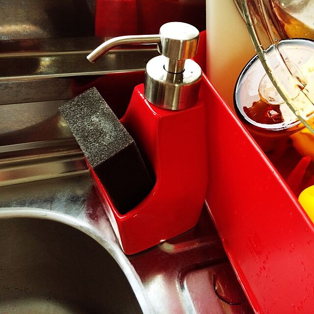 petty_betty_mushroomのUmbra-umbra ジョーイキッチンポンプ マットホワイト キッチン キッチン用具 食器用洗剤 スポンジ ディスペンサーの家具・インテリア写真