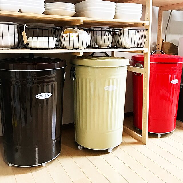mioのOBAKETSU(オバケツ)-ゴミ箱 ふた付き OBAKETSU オバケツ 容量42リットル 赤の家具・インテリア写真
