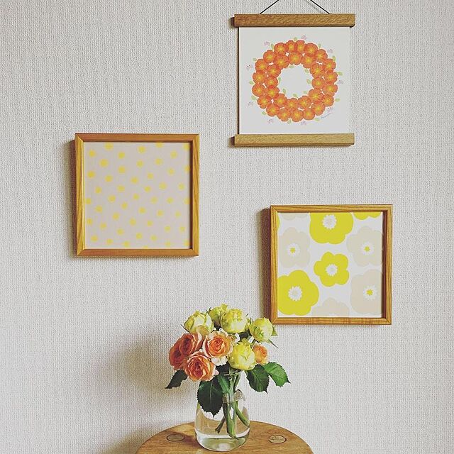 chieheavenの-「mimosa dot（beige grey & yellow）」20cm角ポスターの家具・インテリア写真