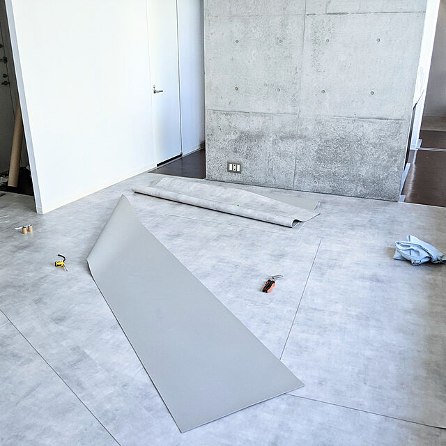 natsuminoの-長尺シート コンクリート 東リ マチュアNW 2ｍｍ厚 182ｃｍ巾の家具・インテリア写真