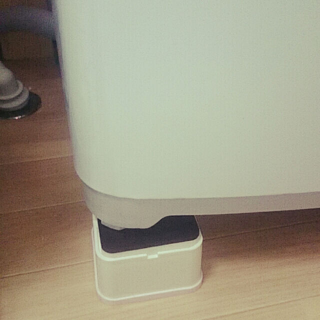 rokudenashiのタツフト-防音 ゴムマット 洗濯機 高さ調整の家具・インテリア写真