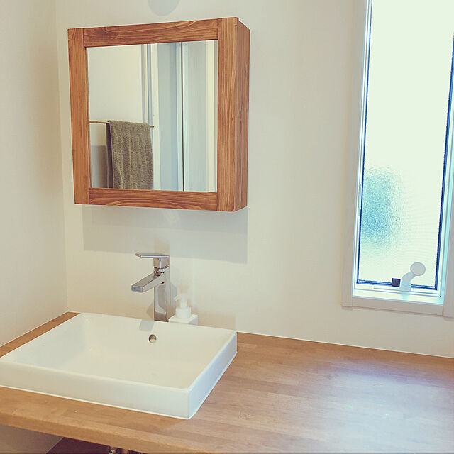 reireiの-【オーダーメイド・サイズ変更可能】洗面収納棚・鏡＋下部オープン収納　ヒノキ　ミラーキャビネットの家具・インテリア写真