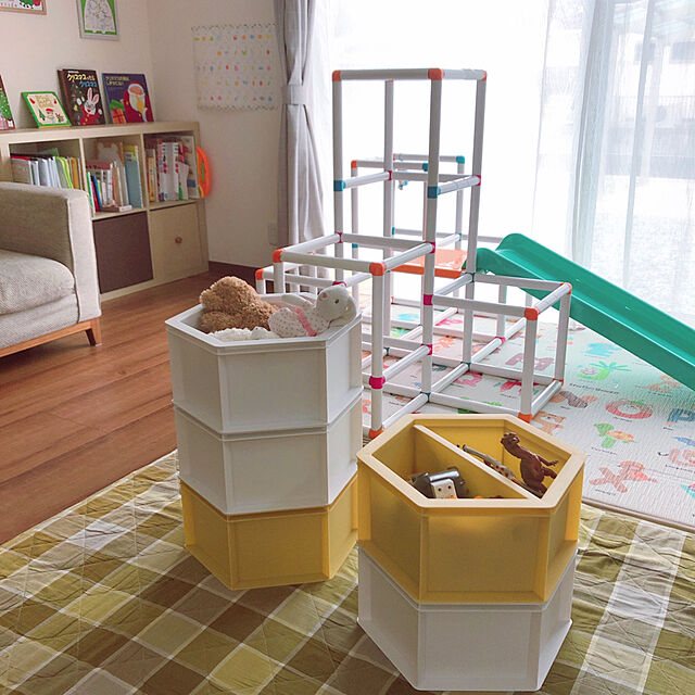 chippiの-ピープル 白いわんぱくジム/　ジャングルジム すべり台 コンパクト 室内 日本製 SoD-の家具・インテリア写真